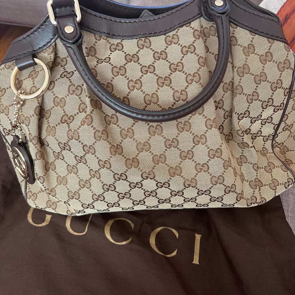 Gucci medium sukey bag